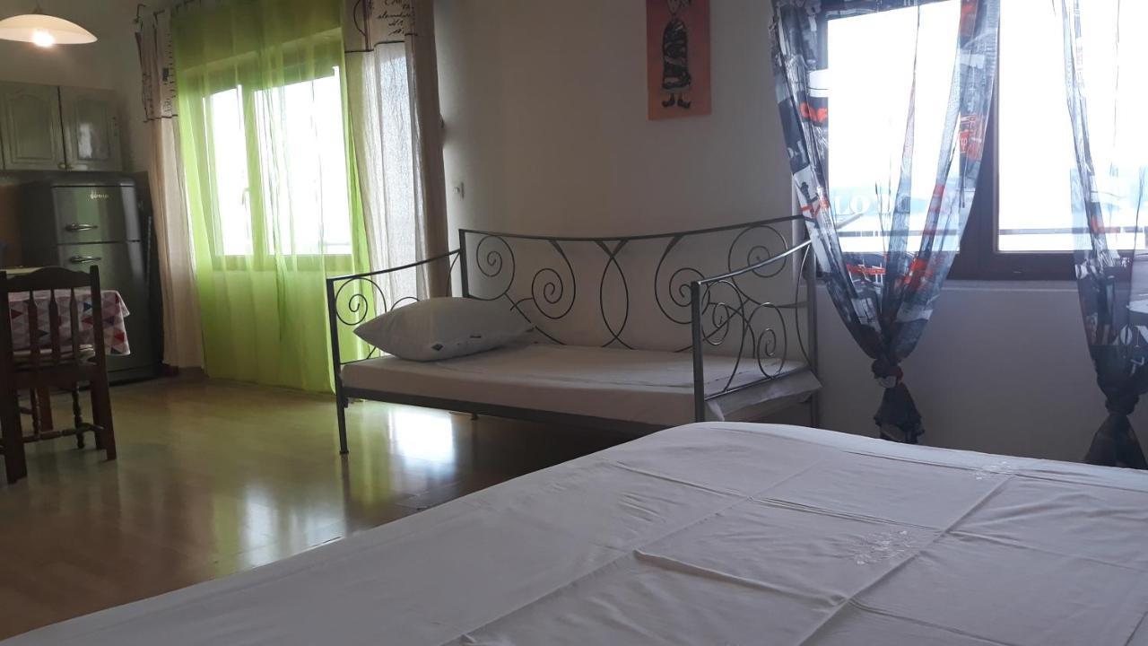 Studio Nina Apartment Lokva Rogoznica Exterior photo